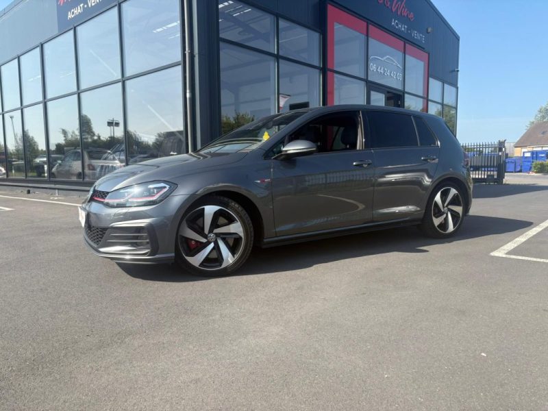 VOLKSWAGEN GOLF 2019