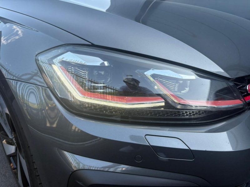 VOLKSWAGEN GOLF 2019