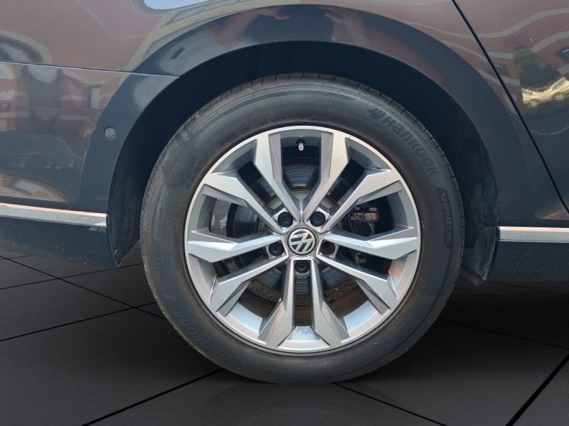 VOLKSWAGEN PASSAT SW 2.0 TDI 150CV CARAT EXCLUSIVE / TOIT OUVRANT