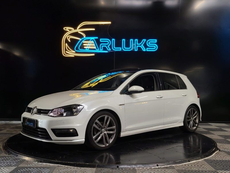 VOLKSWAGEN GOLF 1.2 TSI 110 LOUNGE R LINE / TOIT OUVRANT / RADAR AV AR