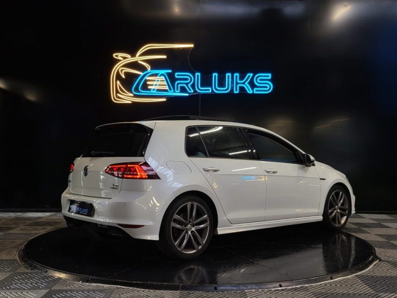 VOLKSWAGEN GOLF 1.2 TSI 110 LOUNGE R LINE / TOIT OUVRANT / RADAR AV AR