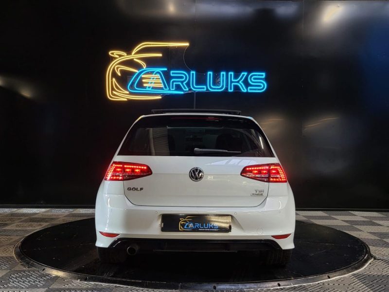 VOLKSWAGEN GOLF 1.2 TSI 110 LOUNGE R LINE / TOIT OUVRANT / RADAR AV AR