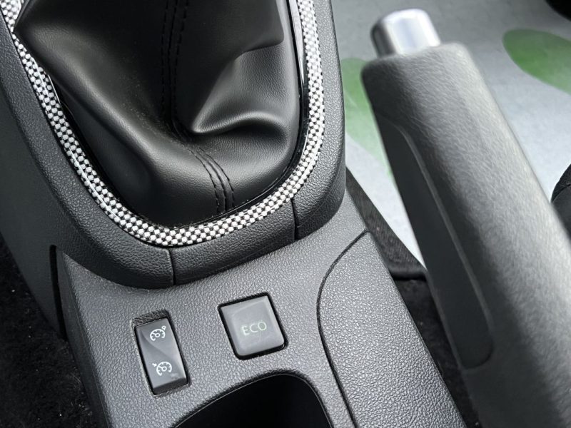 RENAULT CLIO 4 IV PHASE 2 INTENS 1.5 DCI 90 Cv ECRAN TACTILE CAMERA RECUL - GARANTIE 1 AN