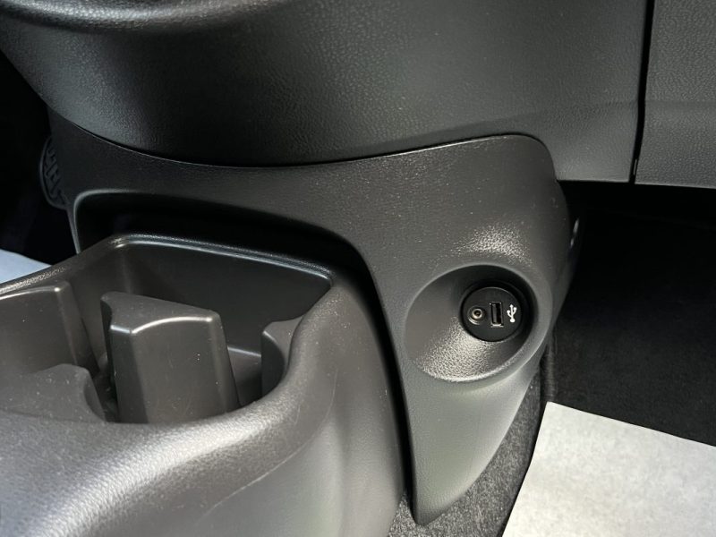 NISSAN MICRA III 1.2 80 Cv ECRAN TACTILE GPS BLUETOOTH REGULATUER 5 Pts  CRIT AIR 1 - GARANTIE 1 AN