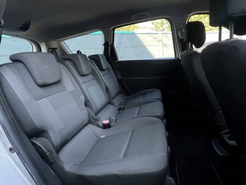 RENAULT SCENIC GRAND SCENIC 3 III 1.5 DCI 110 Cv 7 PLACES / CRIT AIR 2 - GARANTIE 1 AN