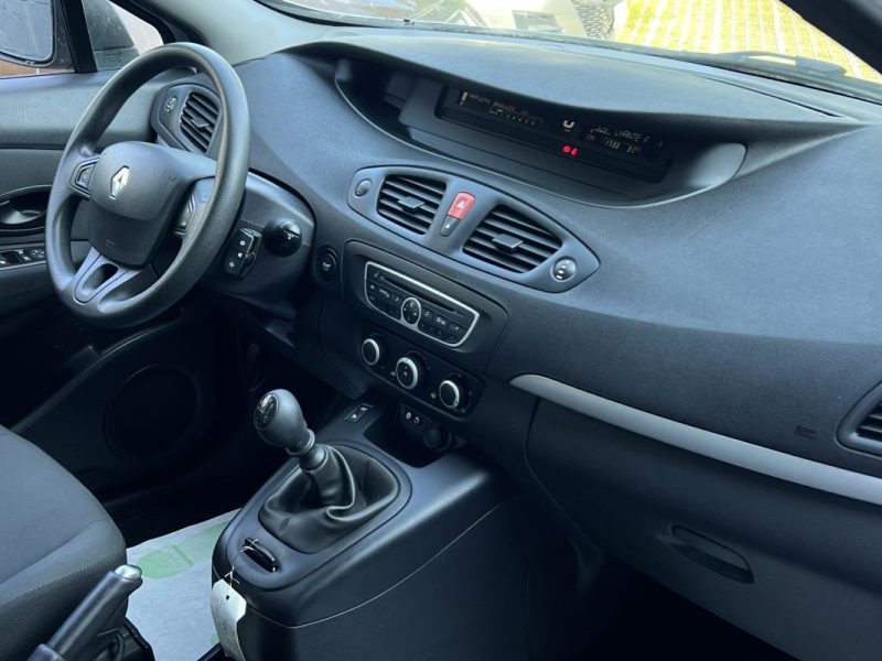 RENAULT SCENIC GRAND SCENIC 3 III 1.5 DCI 110 Cv 7 PLACES / CRIT AIR 2 - GARANTIE 1 AN