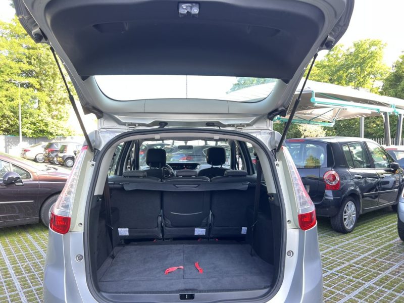 RENAULT SCENIC GRAND SCENIC 3 III 1.5 DCI 110 Cv 7 PLACES / CRIT AIR 2 - GARANTIE 1 AN