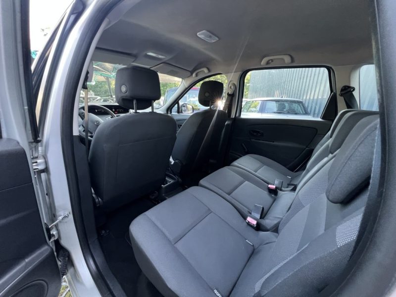 RENAULT SCENIC GRAND SCENIC 3 III 1.5 DCI 110 Cv 7 PLACES / CRIT AIR 2 - GARANTIE 1 AN