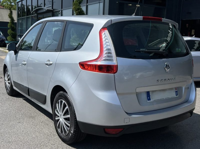 RENAULT SCENIC GRAND SCENIC 3 III 1.5 DCI 110 Cv 7 PLACES / CRIT AIR 2 - GARANTIE 1 AN