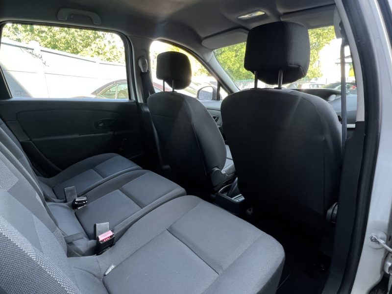 RENAULT SCENIC GRAND SCENIC 3 III 1.5 DCI 110 Cv 7 PLACES / CRIT AIR 2 - GARANTIE 1 AN