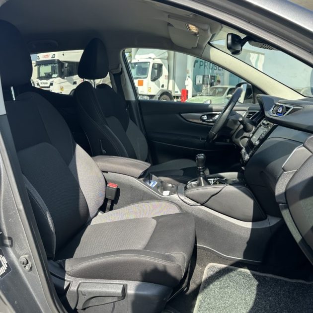 NISSAN QASHQAI 1.2i DIG-T 115 TEKNA Garantie 12 mois