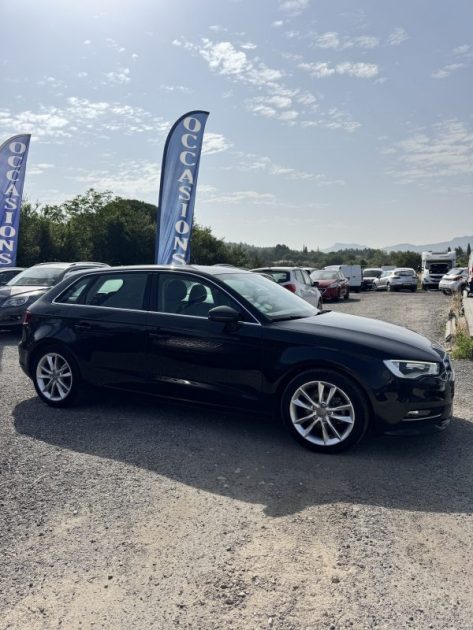 AUDI A3 SPORTBACK  1.6 TDI AMBITION LUXE BOITE AUTOMATIQUE 