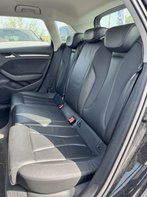 AUDI A3 SPORTBACK  1.6 TDI AMBITION LUXE BOITE AUTOMATIQUE 