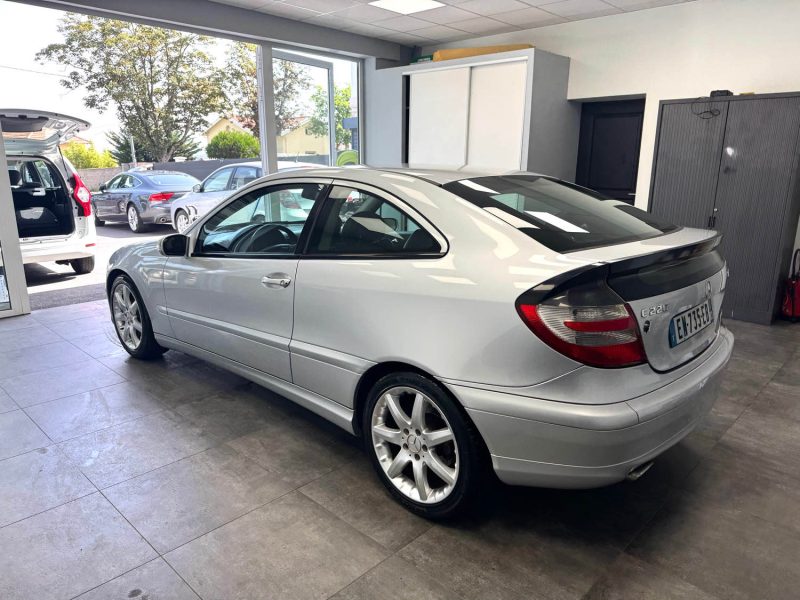 MERCEDES CLASSE C 2004