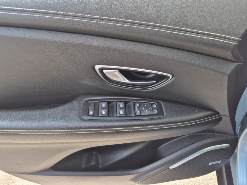 RENAULT MEGANE SCENIC 2017