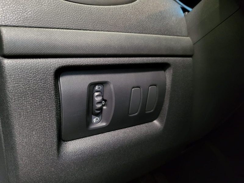 RENAULT CLIO III 1.2i 75CH COLLECTION / 1ERE MAIN + RADAR DE RECUL /