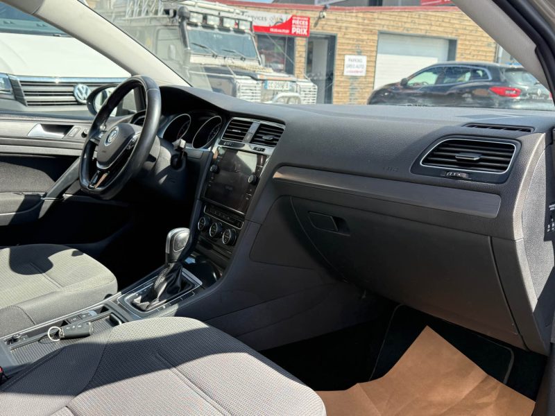 VOLKSWAGEN GOLF 2020