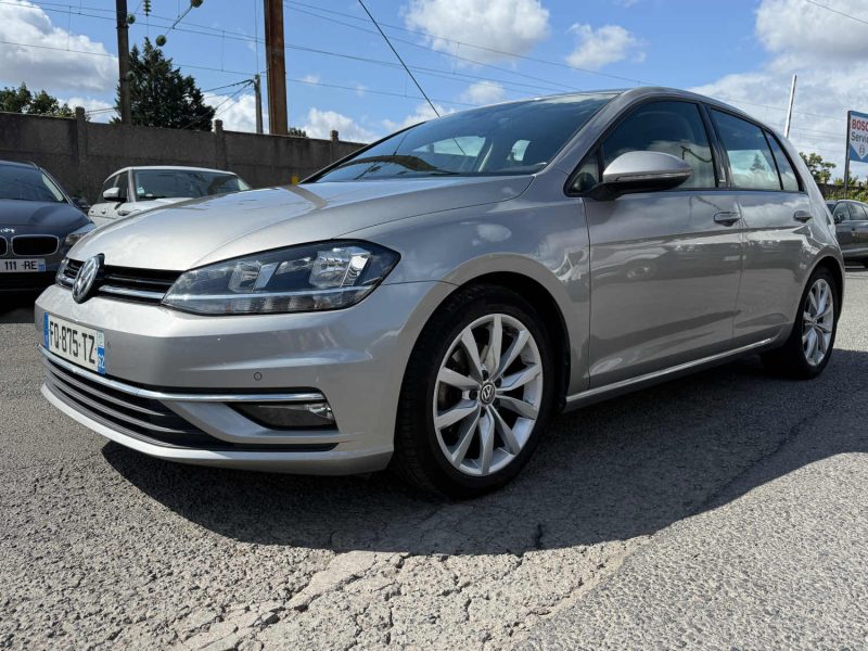 VOLKSWAGEN GOLF 2020