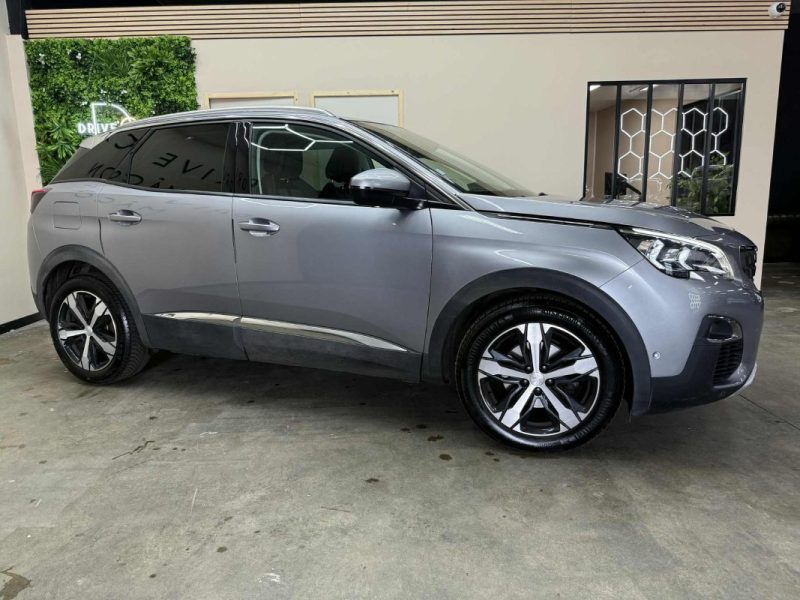 PEUGEOT 3008 2018