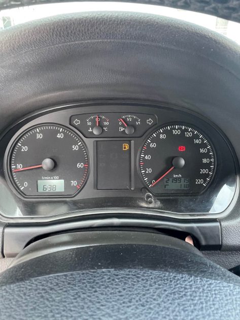 VOLKSWAGEN POLO 1.2i  - 12V  Essence garantie 6 mois 