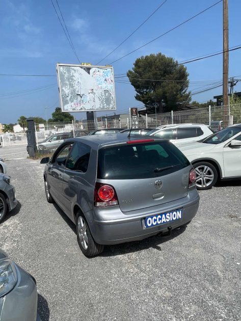 VOLKSWAGEN POLO 1.2i  - 12V  Essence garantie 6 mois 