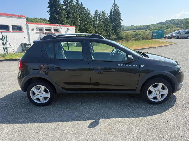 DACIA SANDERO 2014