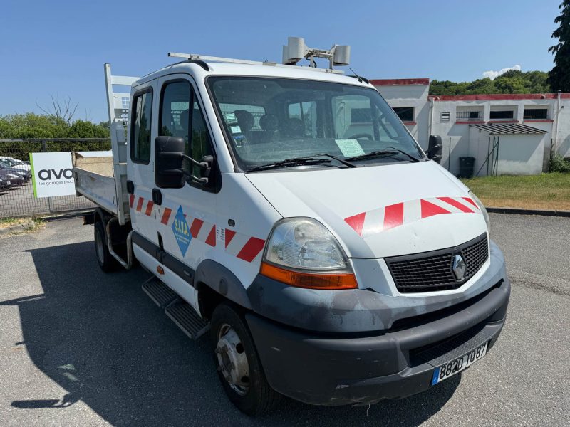 RENAULT MASTER II 3.0 dCi Châssis cabine court 115cv DEPOT VENTE