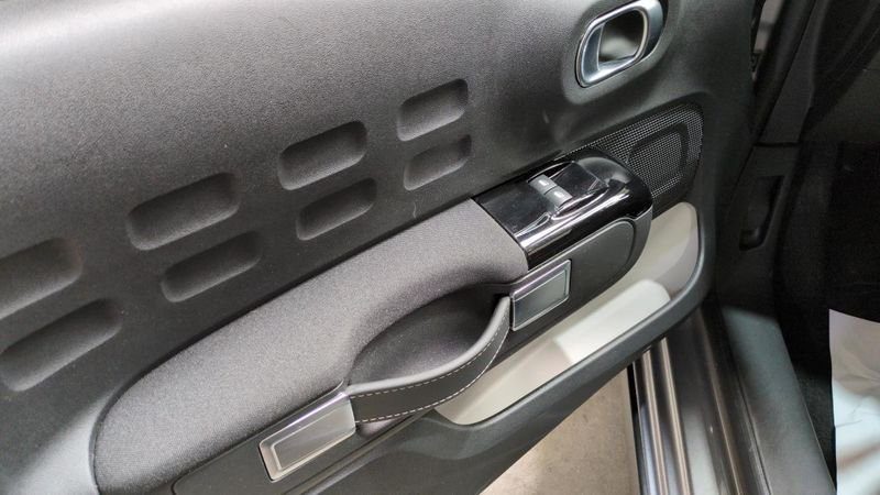 Citroën C3 Puretech 110 ch eat6 max + navi + camera de recul