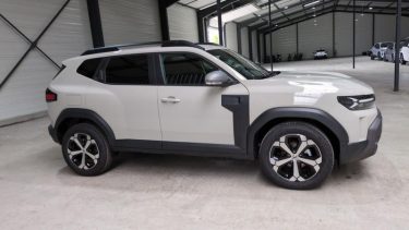 Dacia Duster nouveau Mild hybrid 130 4x2 journey + pack city + sieges chauffants