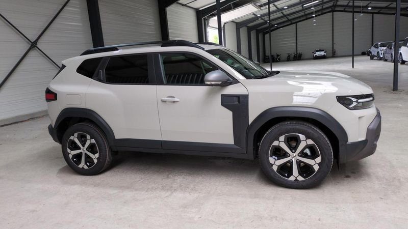 Dacia Duster nouveau Mild hybrid 130 4x2 journey + pack city + sieges chauffants