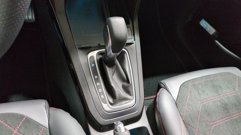 Ford Puma nouveau 1.0 ecoboost 125 ch mhev s&s powershift st-line x