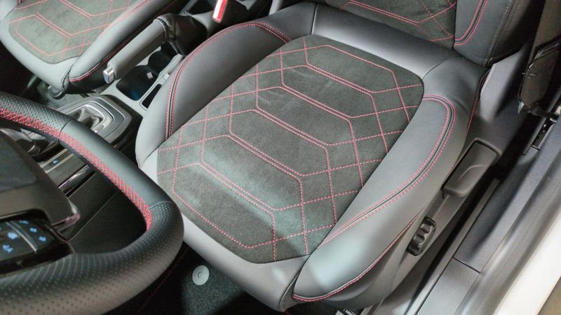 Ford Puma nouveau 1.0 ecoboost 125 ch mhev s&s powershift st-line x