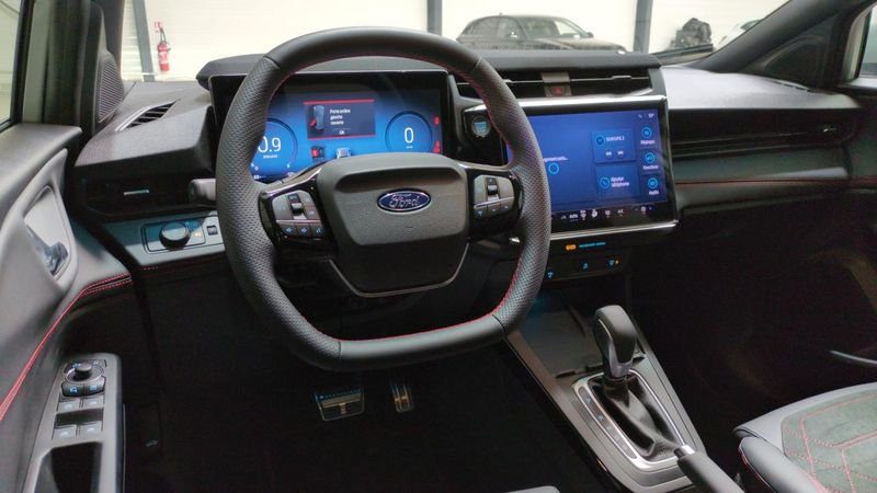 Ford Puma nouveau 1.0 ecoboost 125 ch mhev s&s powershift st-line x