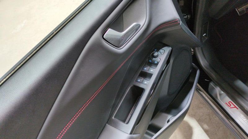 Ford Puma nouveau 1.0 ecoboost 125 ch mhev s&s powershift st-line x