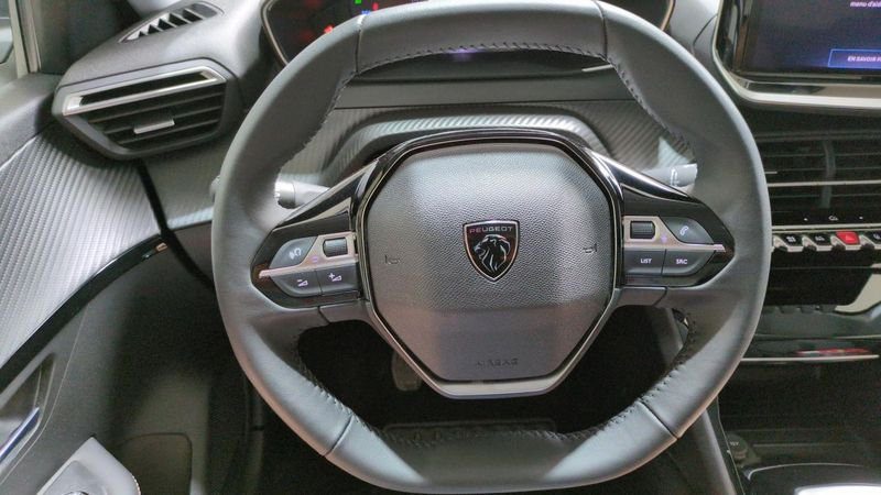 Peugeot 208 Puretech 100 s&s bvm6 allure