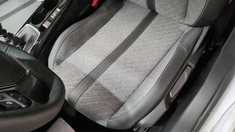 Peugeot 208 Puretech 100 s&s bvm6 allure