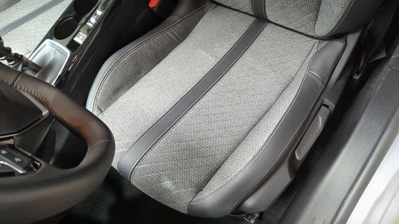 Peugeot 208 Puretech 100 s&s bvm6 allure