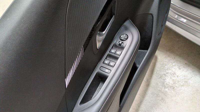 Peugeot 208 Puretech 100 s&s bvm6 allure