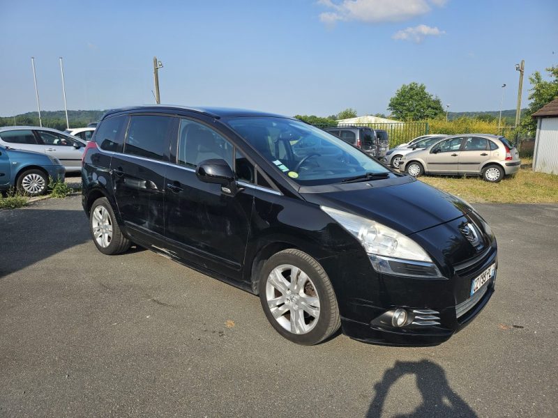 PEUGEOT 5008 2013 2.0l HDI - 16V/Révisée &Garantie 