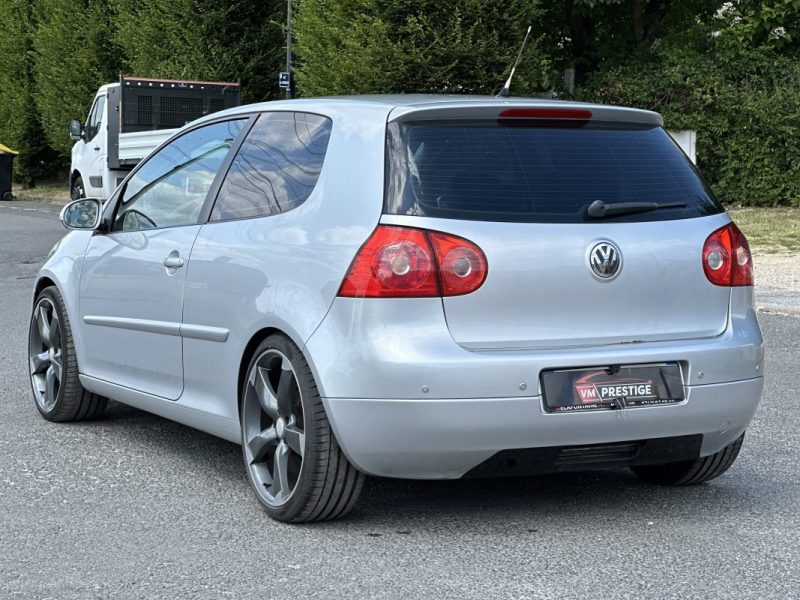VOLKSWAGEN GOLF 2006