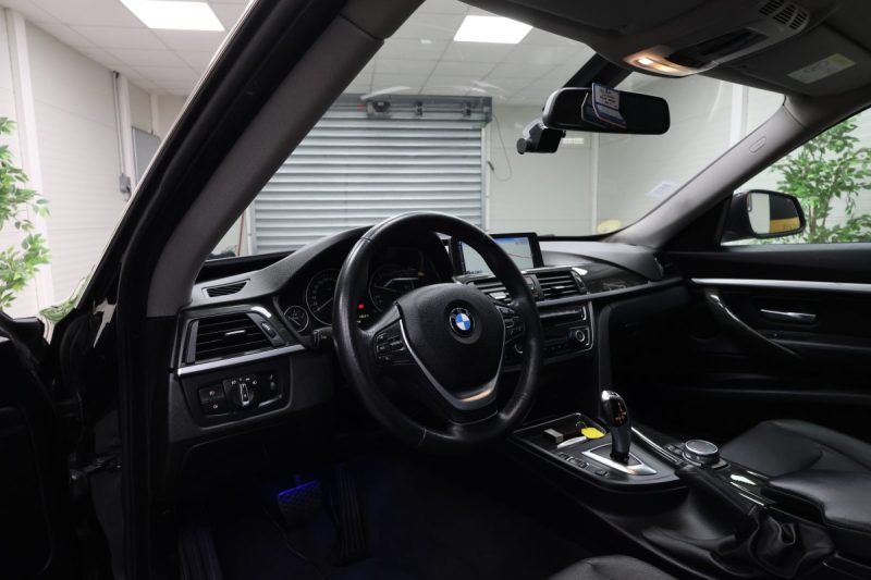 B.M.W. Série 3 2015