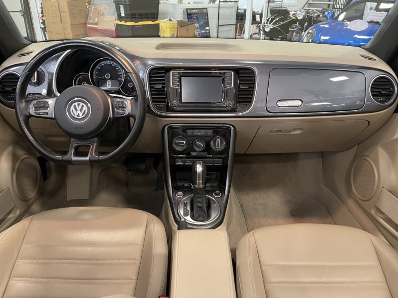 VOLKSWAGEN COCCINELLE Cabriolet - 2017