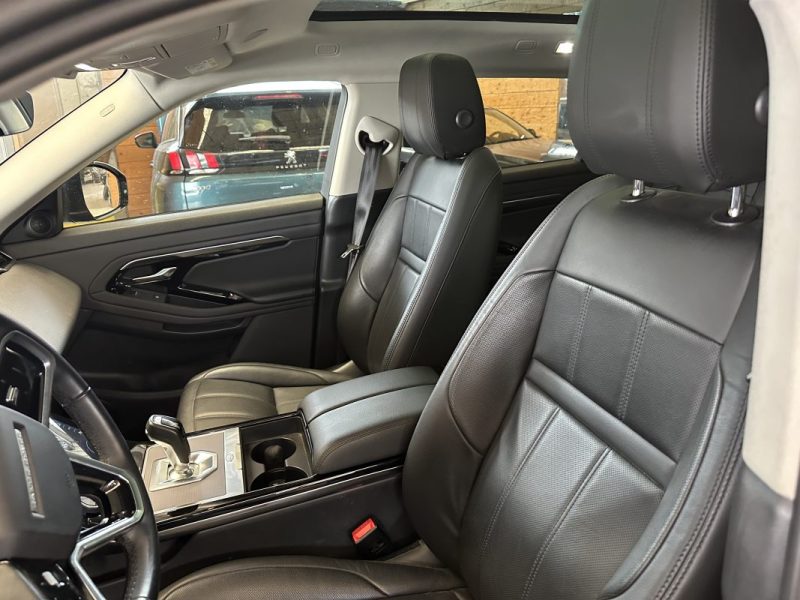 LAND ROVER EVOQUE P300e PHEV Hybrid AWD