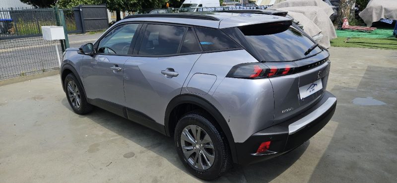 PEUGEOT 2008 2022