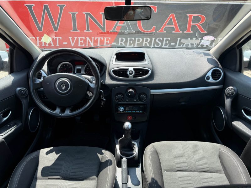 RENAULT CLIO 2011