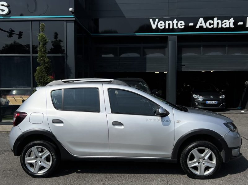 DACIA SANDERO II STEPWAY 1.5 DCI 90 CV ECRAN GPS TACTILE REGULATEUR BLUETOOTH - GARANTIE 1 AN
