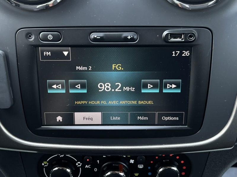 DACIA SANDERO II STEPWAY 1.5 DCI 90 CV ECRAN GPS TACTILE REGULATEUR BLUETOOTH - GARANTIE 1 AN