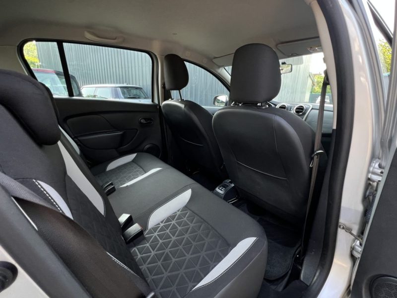 DACIA SANDERO II STEPWAY 1.5 DCI 90 CV ECRAN GPS TACTILE REGULATEUR BLUETOOTH - GARANTIE 1 AN