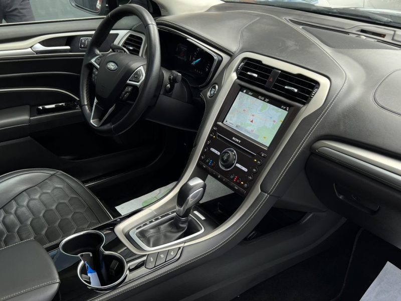 FORD MONDEO 4 IV VIGNAL 2.0 HYBRID 140 / 187 Cv 1ERE MAIN 27 800 Kms TOUTES OPTIONS - GARANTIE 1 AN