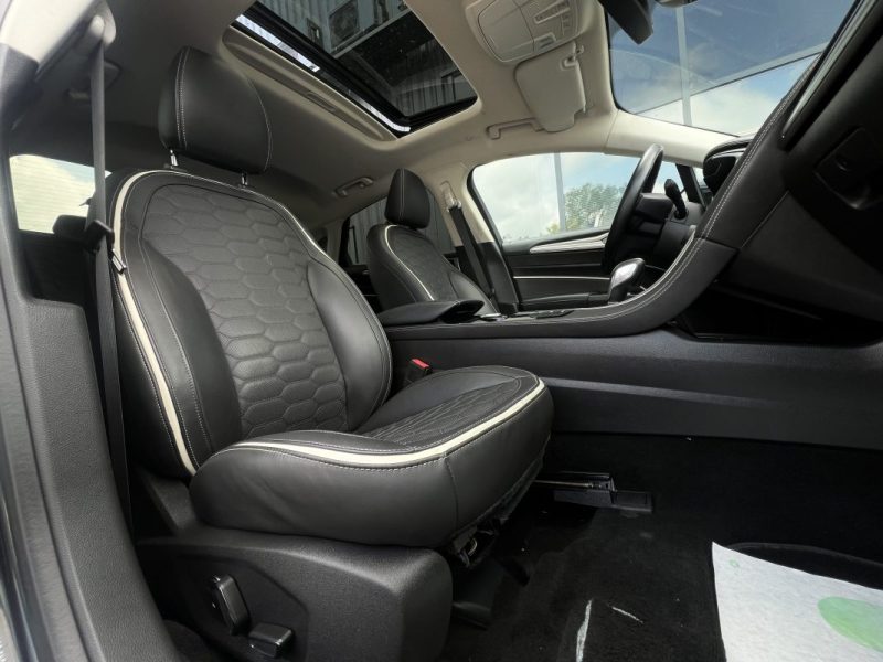 FORD MONDEO 4 IV VIGNAL 2.0 HYBRID 140 / 187 Cv 1ERE MAIN 27 800 Kms TOUTES OPTIONS - GARANTIE 1 AN